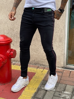 calça jeans super skinny all black levva faixa