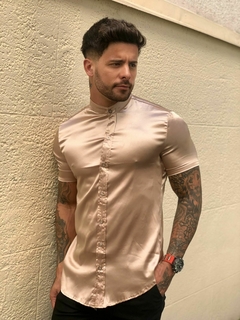camisa premium gola padre acetinada - dourada