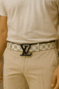 cinto masculino LV xadrez na internet