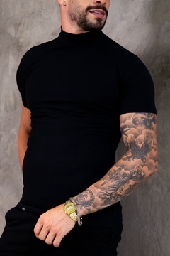 camiseta gola alta malha cotton - m. art - store95