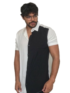 camisa listrada branca e preta meio a meio - comprar online