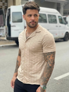Camisa Slim Fit Lezzy na internet