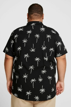Imagem do camisa estampada masculina plus size - coqueiro