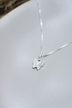Colar Butterfly Cravejado Mini - comprar online