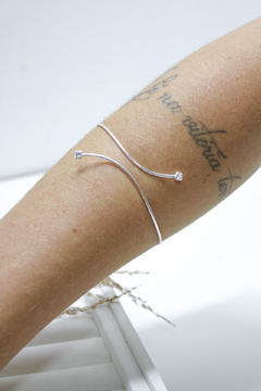 Bracelete Lines na internet