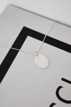 COLAR ENGRAVING OVAL na internet