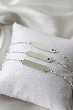 PULSEIRA ENGRAVING BABY PLAQUINHA PONTO DE LUZ - loja online