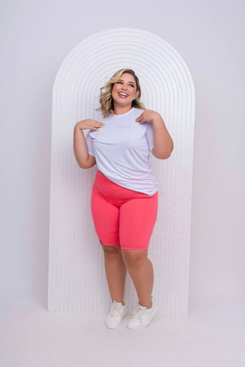 SHORT PEDAL LISO - PLUS SIZE - comprar online