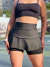SHORT SAIA LISO COM BABADO - SLIM na internet