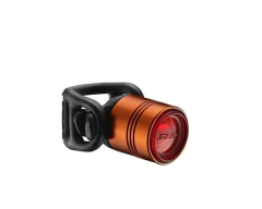 LUZ LEZYNE FEMTO TRASERA CON PILA