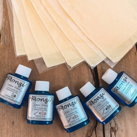 Kit Limpeza: 01 Monzi 35ml + 01 Flanela Mágica