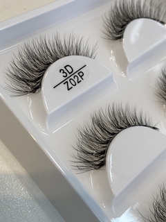 Cartela com 5 pares de cílios postiços- modelo Z02P na internet