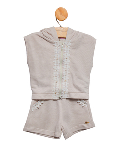 Conjunto de Short com Colete com Acabamentos em Renda - comprar online