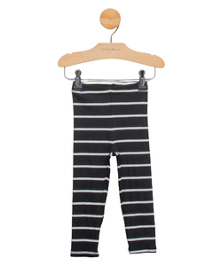 Conjunto de Blusa com Legging na internet