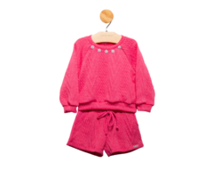 Conjunto de Blusa em Tricô e Short em Moletinho