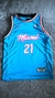 CAMISETA MIAMI HEAT BUTLER (21) CELESTE - comprar online