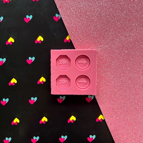 Mini Charms Placas de Trânsito