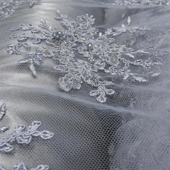 Encaje Chantilli