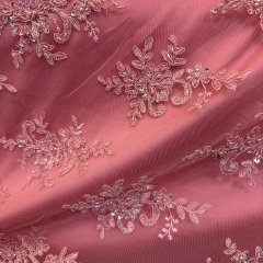 Encaje Bordado con Brillos Rosa Claro