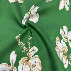 BENGALINA ESTAMPADA FLORES FONDO VERDE - comprar online