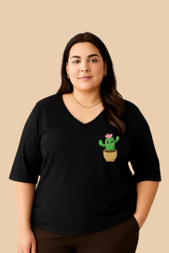 T-shirt Estampada Cactus Decote V | Camiseta Feminina Plus Size de Algodão - comprar online