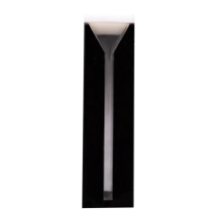 MICROCUBETA DE QUARTZO QUADRADA VOLUME 0,7ML (700UL) PASSO ÓTICO 10MM COM 2 LATERAIS PRETAS E TAMPA - MODELO Q-44