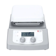 AGITADOR MAGNÉTICO DIGITAL, AQUECIMENTO 380ºC, CAPACIDADE PARA AGITAR 5 LITROS (H20), PLATAFORMA EM ALUMÍNIO REVESTIDA COM CERÂMICA, MEDINDO 140MM X 140MM, VELOCIDADE REGULÁVEL 200-1500 RPM, MOTOR SEM ESCOVA - MODELO MS-H380-PRO