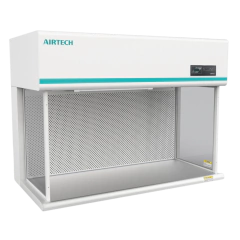 CABINE PCR/DNA, FLUXO VERTICAL FILTRO HEPA 99.99%, ILUMINAÇÃO INTERNA E LÂMPADA UV P/ DESCONTAMINAÇÃO, SEM VIDRO PROTETOR FRONTAL DESLIZANTE, ÁREA INTERNA EM AÇO INOX MEDINDO 112CM (LARG) X 49CM (COMP) - MODELO CLEAN-6-HOLD-SVF-112CM