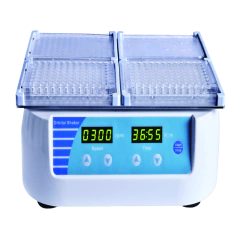 AGITADOR VELOCIDADE REGULÁVEL DE 300 A 1500 RPM, PARA 4 MICROPLACAS DE ELISA, PCR COM 96 OU 384 POÇOS OU PLACAS DE CULTURA CELULAR COM 24, 48 OU 96 POÇOS - MODELO BIOMIX-1500