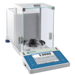 BALANÇA ANALÍTICA, DUPLA ESCALA, CAPACIDADE PARA 82/220G, SENSIBILIDADE 0,01MG/0,1MG, CALIBRAÇÃO INTERNA TOTALMENTE AUTOMÁTICA, TELA “TOUCH SCREEN”, COM SOFTWARE CONTEMPLANDO AS NORMAS 21CFR-PART 11 MODELO BYY 22