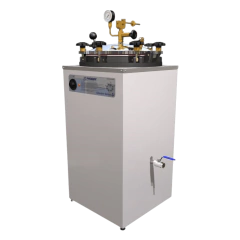 AUTOCLAVE VERTICAL ANALÓGICO CAPACIDADE 150 LITROS TAMPA EM AÇO INOX CÂMARA INTERNA MEDINDO 50 CM DIÂMETRO X 80 CM ALTURA EQUIPADO COM MANÔMETRO E 3 CESTOS - MODELO: AV-150