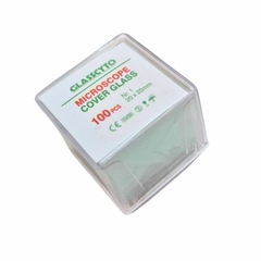 Lamínulas de Vidro para Microscopia (Quadrada 20x20mm) - 100 Unidades - Biosystems Importadora Ltda