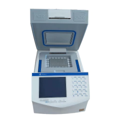TERMOCICLADOR GRADIENTE LCD 5,7" 0°-100°C RAMPA AQUE: 4°C/S RES: 3,5°C/S COM 1 BLOCO 384 POÇOS - comprar online
