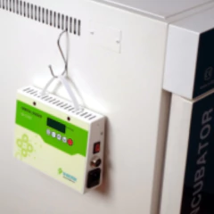 AGITADOR ORBITAL (MACRO) PARA USO DENTRO DE INCUBADORAS ATÉ 60°C UNIDADE DE CONTROLE EXTERNA SEM PLATAFORMA 460X455MM - tienda online