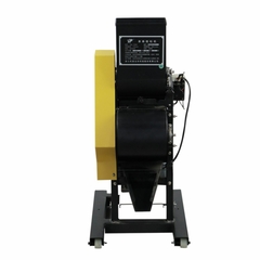 DEBULHADORA PARA LIMPEZA/TRIAGEM E SEPARAÇÃO DE GRÃOS COMO ARROZ, FEIJÃO, MILHO, SORGO, TRIGO ETC. DE PEQUENO PORTE, PARA USO EM LABORATÓRIOS DE PESQUISAS AGRÍCOLAS CIENTÍFICAS - MODELO: TSL-150A - comprar online