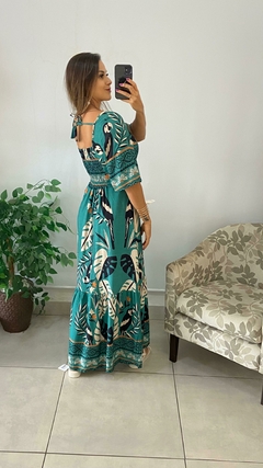 VESTIDO LONGO - MANGA - INSP FARM - FUNDO VERDE ARARA PRETA - BEM ME QUERO