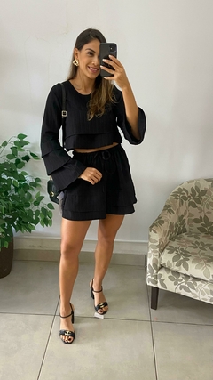 CONJUNTO CROPPED MANGA LONGA + SHORTS BOHO CHIC na internet