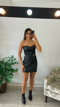 CROPPED PU TOMARA DE CAIA - BEM ME QUERO