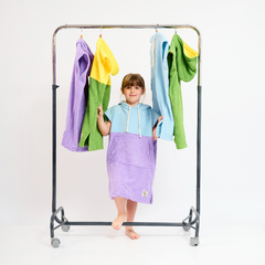PONCHO DE TOALLA · KIDS - Banhi