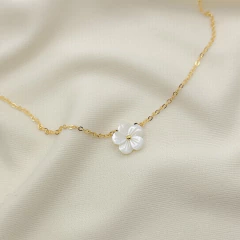 Colar Flor de Madrepérola P - comprar online