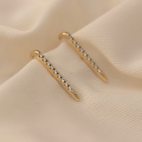 Earhook Zircônias