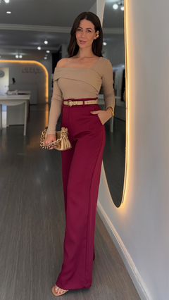 Blusa Assimétrica Valência Nude na internet