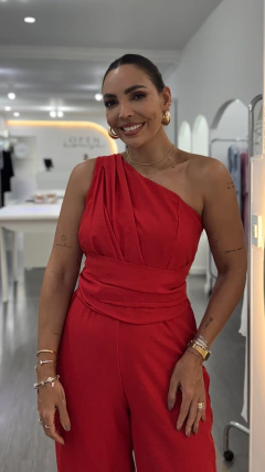 Macacão Luxe Vermelho na internet