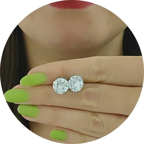 Par de Brinco 10mm pedra zircônia aço cirúrgico não escurece