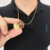 Colar Feminino Com 2 Fotos Relicário Oval arabesco dourado na internet