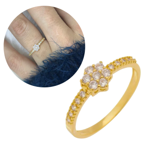 Anel Chuveiro baixo cravejado zircônias banhado a ouro 18k