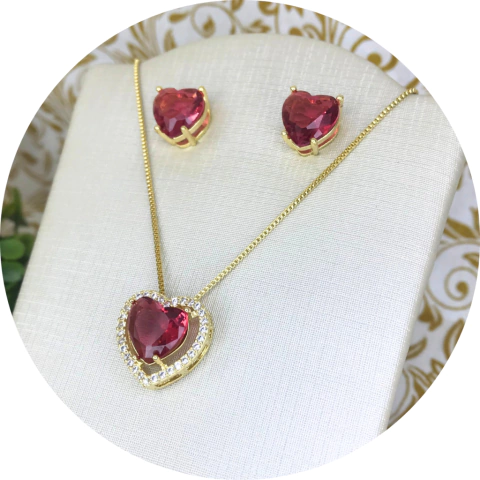 Conjunto de coração cravejado vinho banhado em ouro 18k