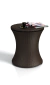 Mesa de jardim e cooler para bebidas marrom Keter com design elegante em  textura rathan, ideal para uso externo.