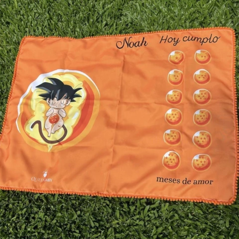 MANTA FOTOGRAFICA DRAGON BALL CON NOMBRE BORDADO - comprar online