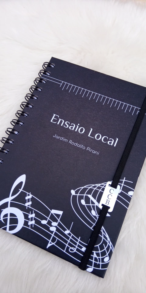 ENCARREGADO ENSAIO - PRETO NOTAS BRANCAS